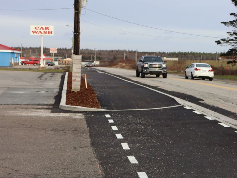 Haley Road trail looking north toward Starrs Road.